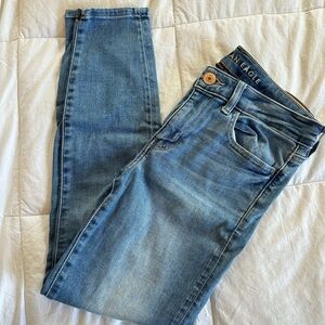 American Eagle Straight Leg Jeans (Regular)